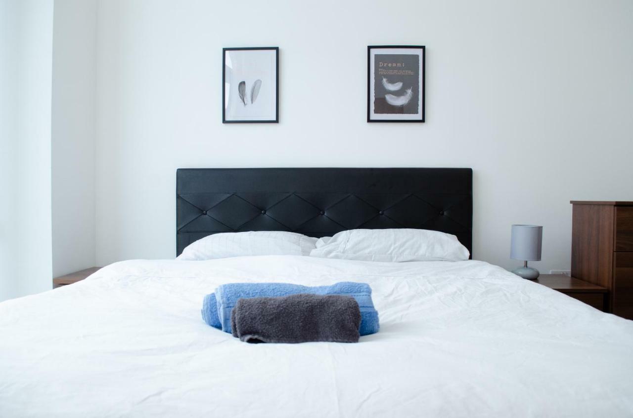 Penthouse In Liverpool City Centre - Free Parking - Balcony - By Happy Days Buitenkant foto