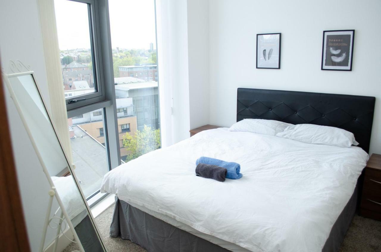 Penthouse In Liverpool City Centre - Free Parking - Balcony - By Happy Days Buitenkant foto